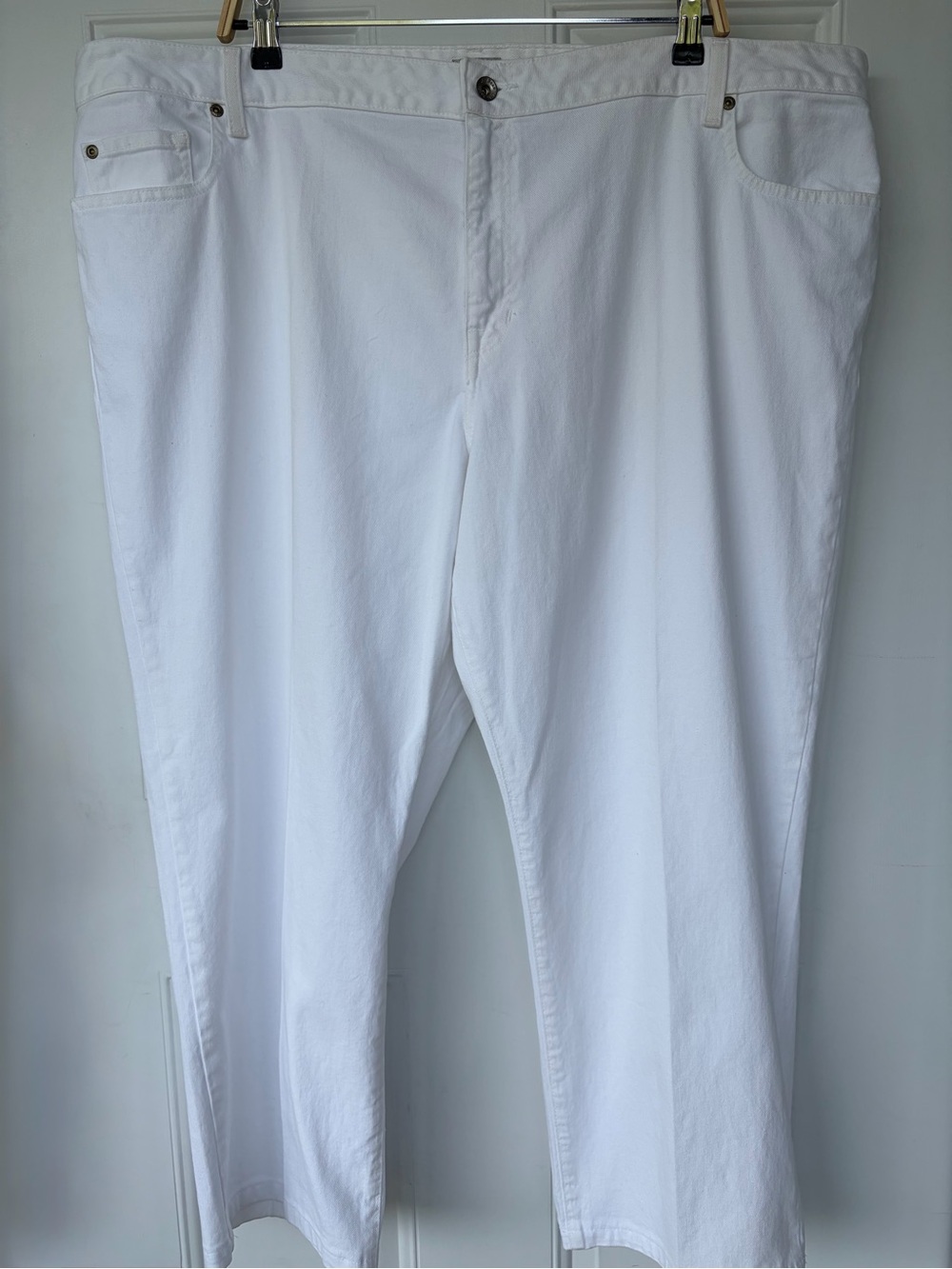 •LL BEAN• Classic Fit White Straight Leg Ankle Jeans - Size 24W